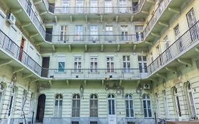 King93 Apartment In Central Budapest.